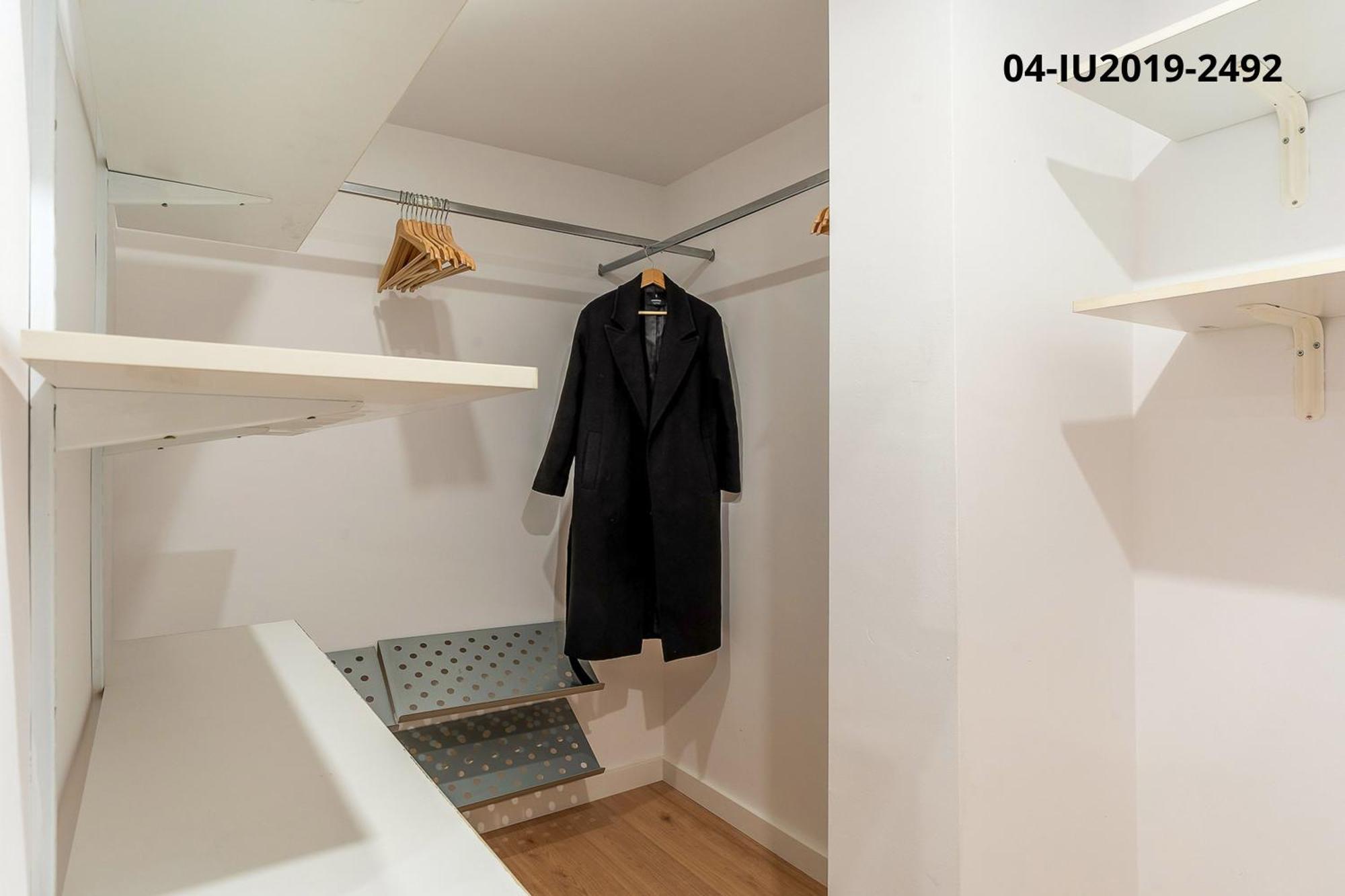 4256 - Ab Les Corts Bi Apartment